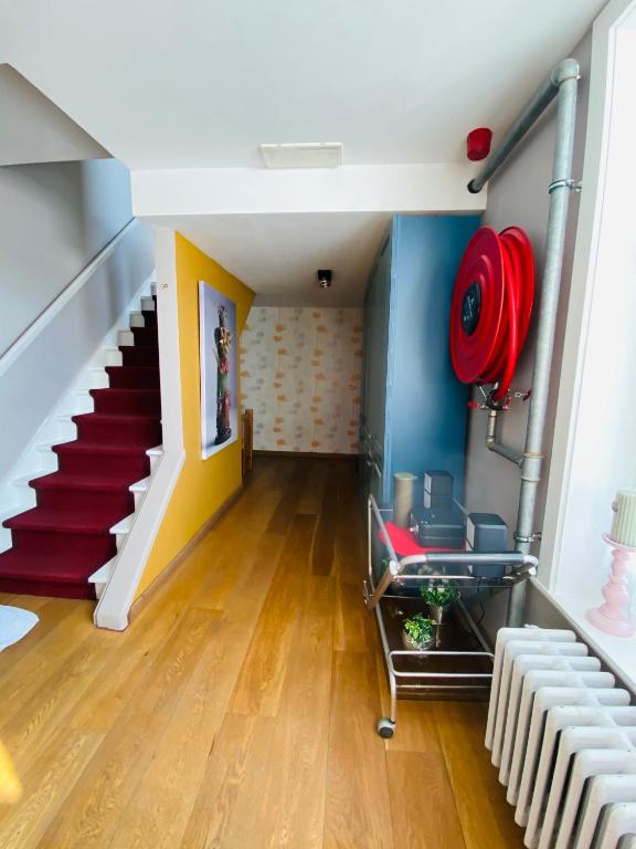 Gallery Image 4