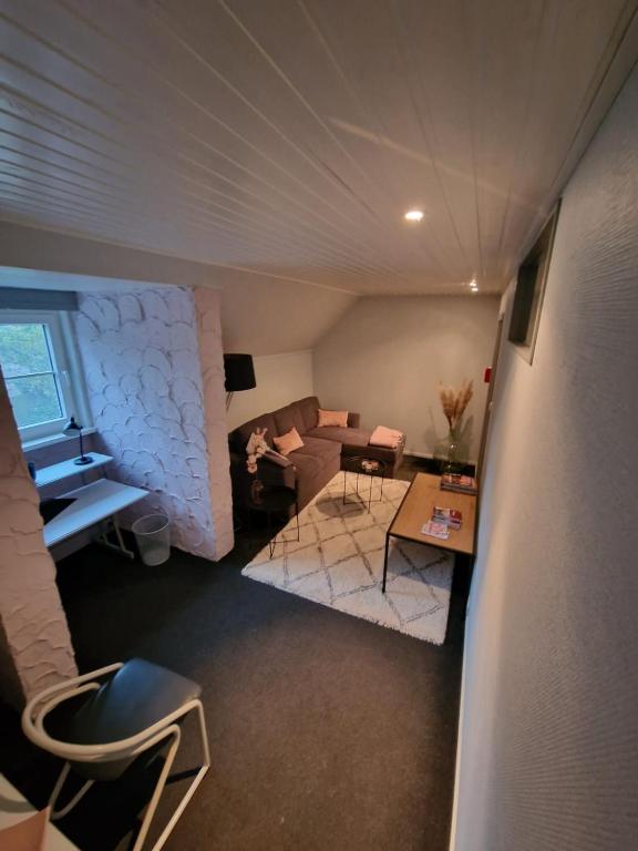 Gallery Image 4