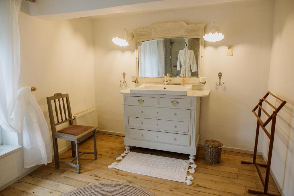 Gallery Image 7