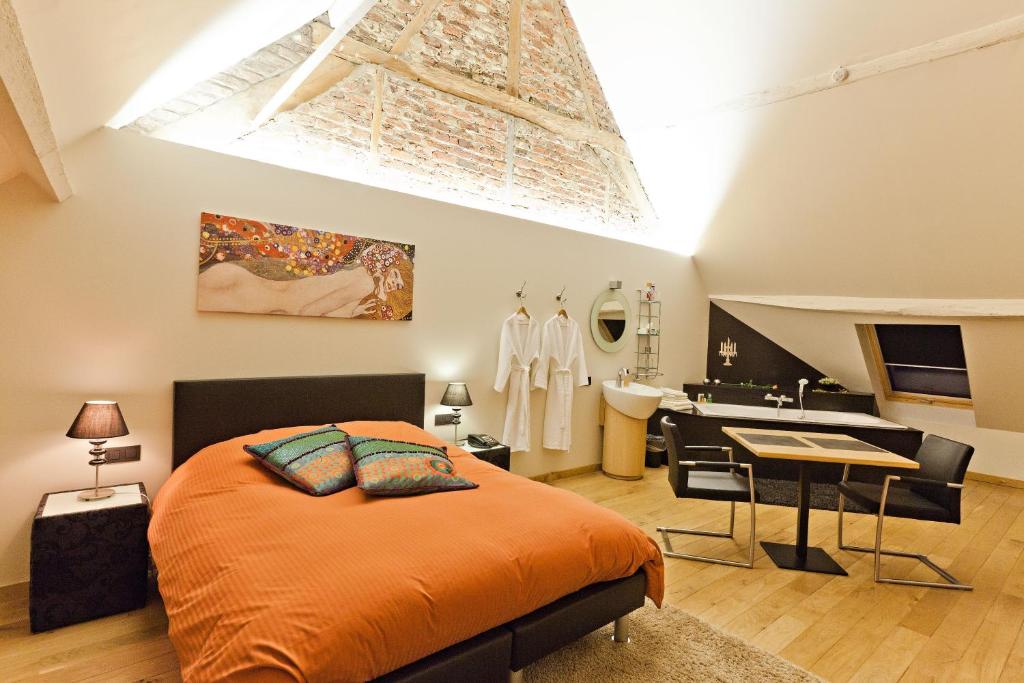 Gallery Image 8