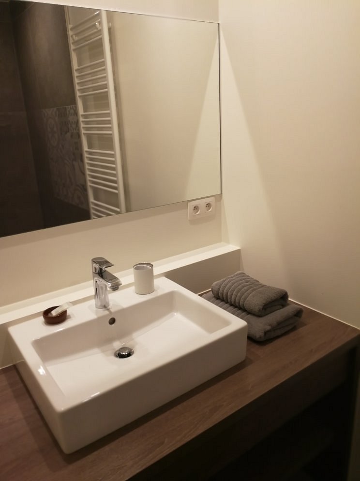 Gallery Image 13
