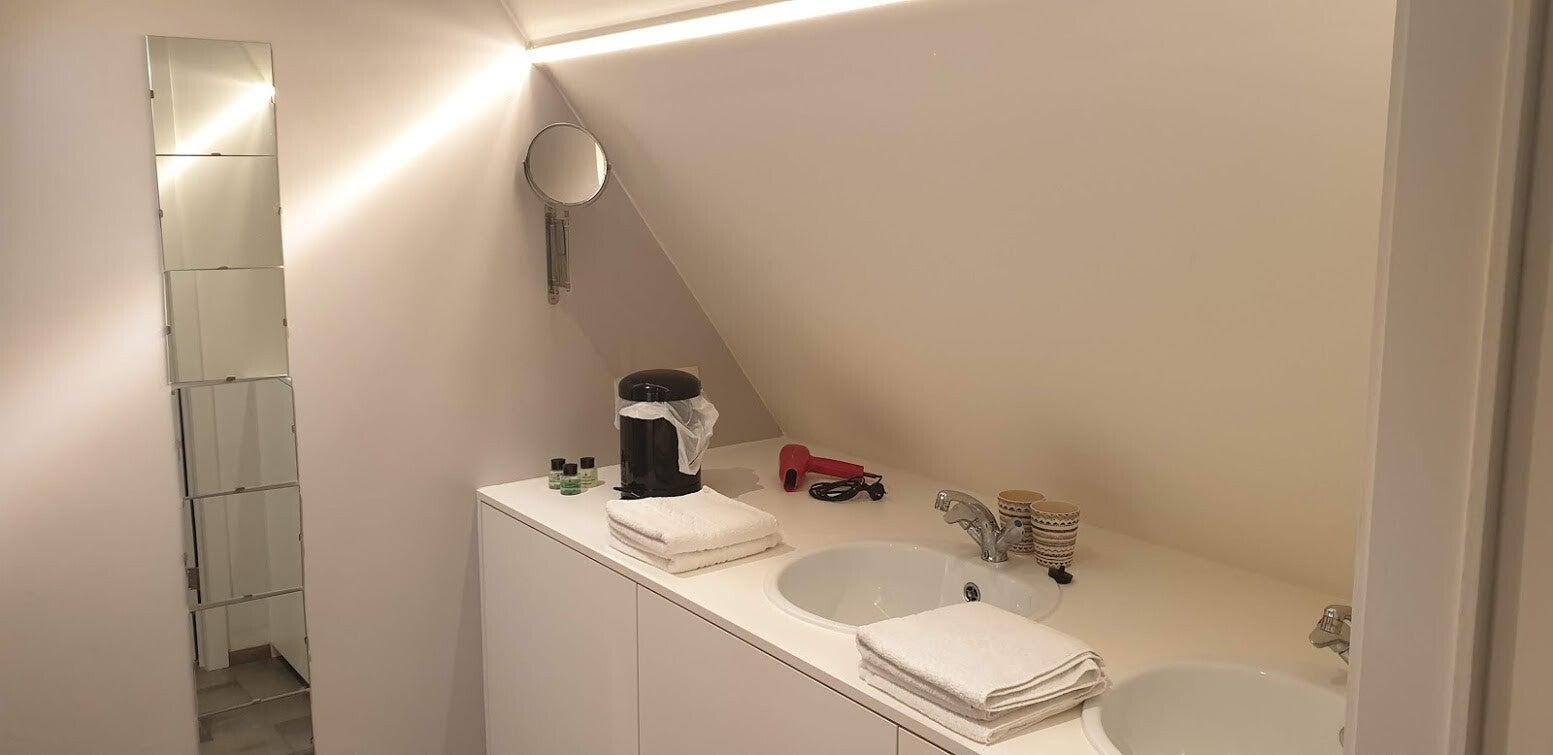 Gallery Image 12