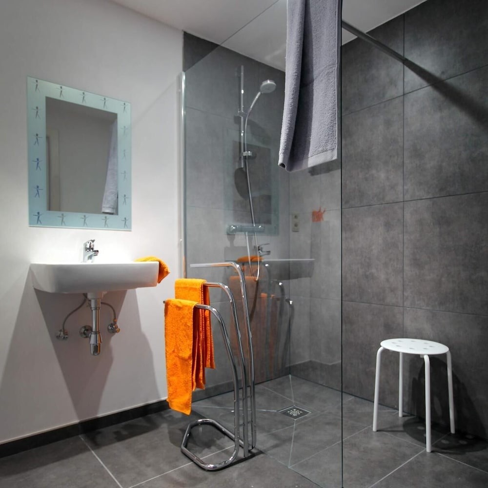 Gallery Image 13
