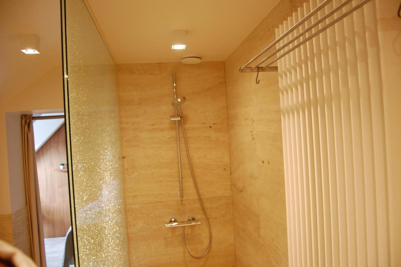 Gallery Image 12