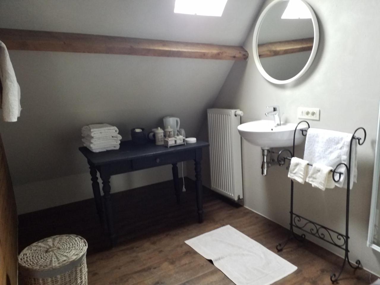 Gallery Image 13