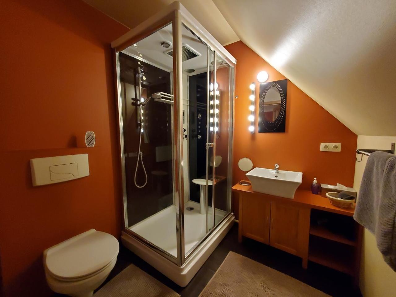Gallery Image 13