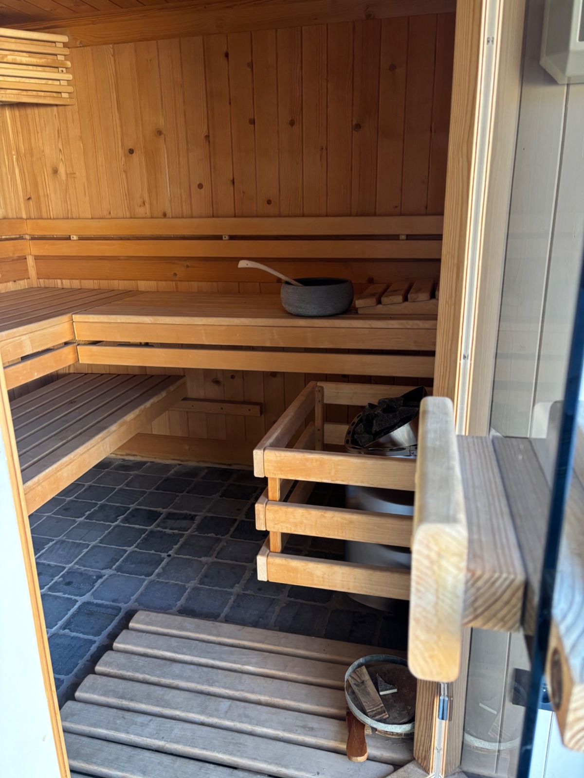 Gallery Image 13