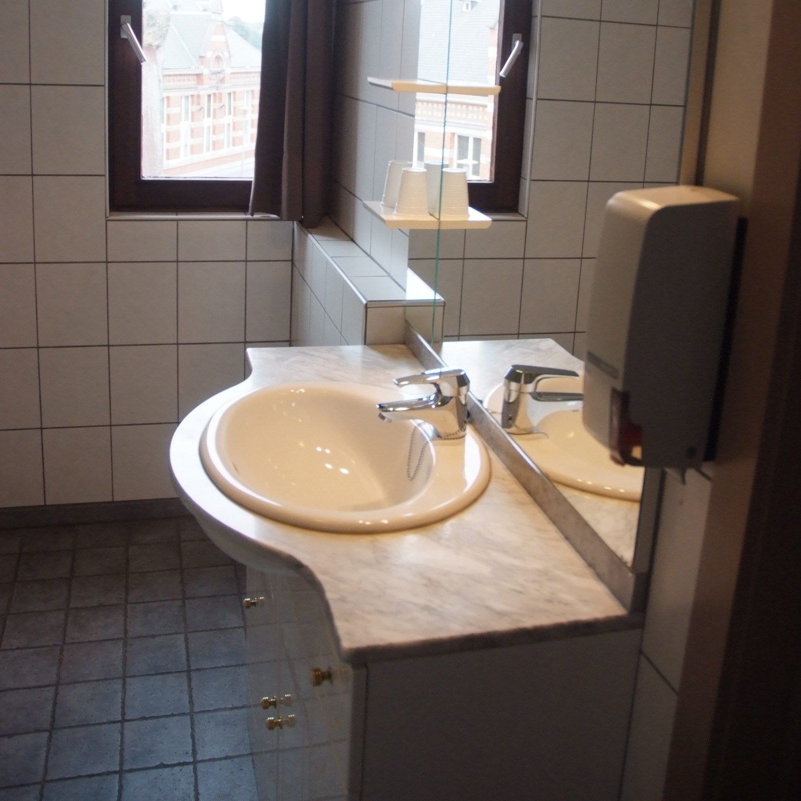 Gallery Image 13