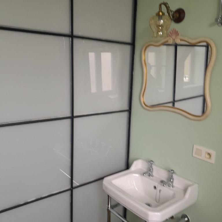 Gallery Image 11