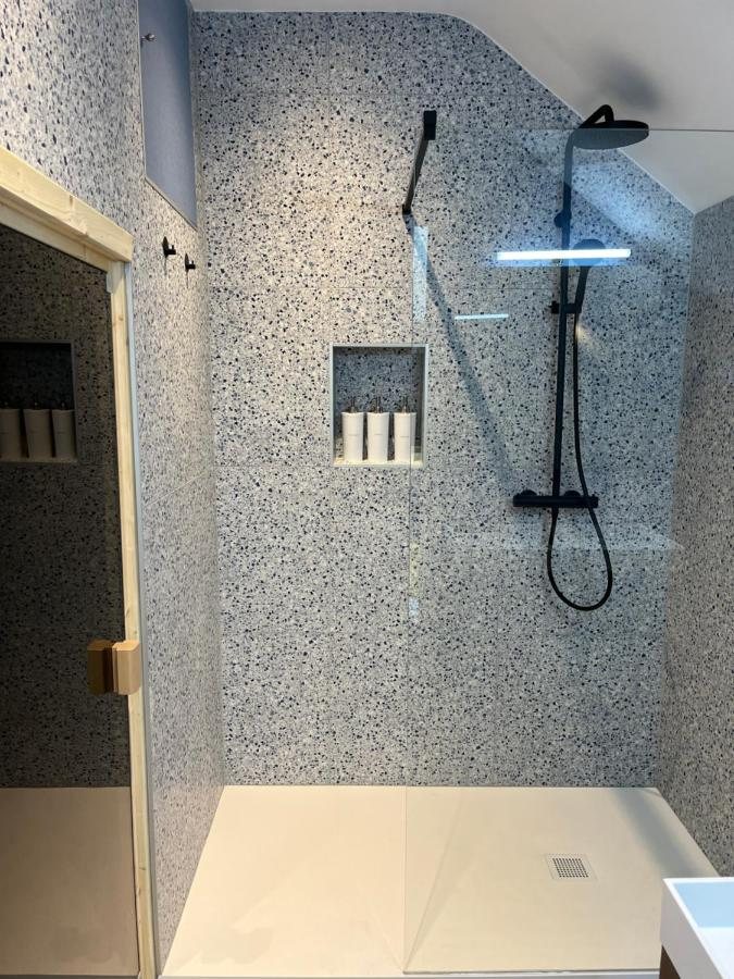 Gallery Image 13